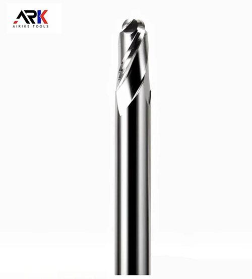 ¿Cómo seleccionar la velocidad de rotación para fresas soldadas? La fábrica explica