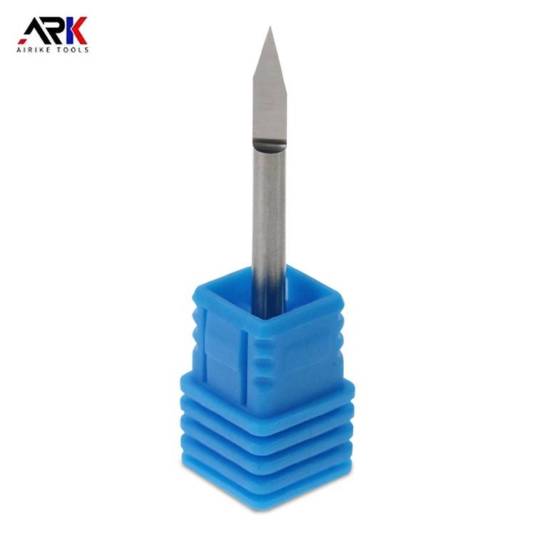 Cuchillo plano de punta baja 